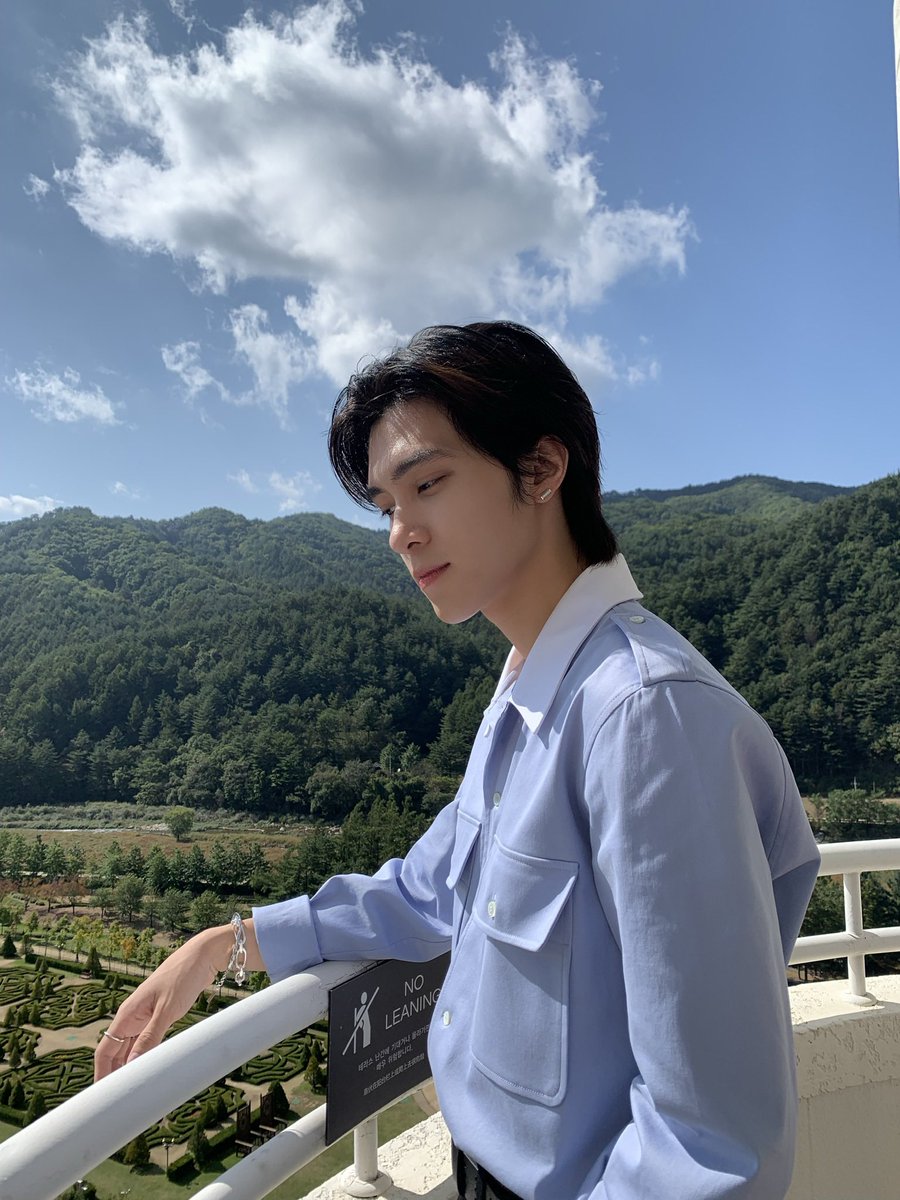 Jellybeanight's tweet image. Meeting you was a nice accident 

Hendery few tweet au