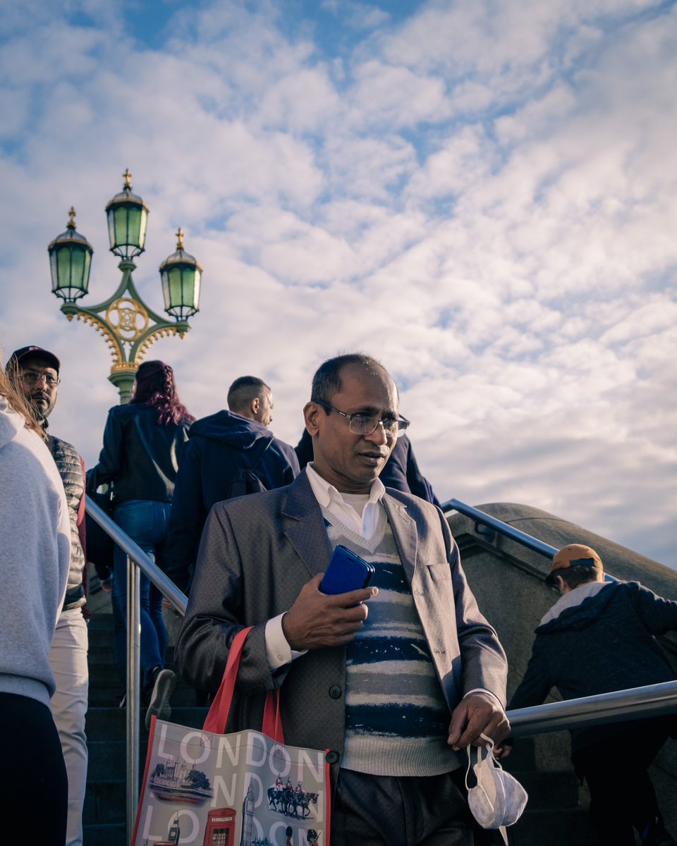 mesbkr's tweet photo. Lovely weather to try and get some shooting in today 📸
#london #streetphotography #photograghy #photographylovers #fujifilm @StreetEvolution https://t.co/QGh9msapTY