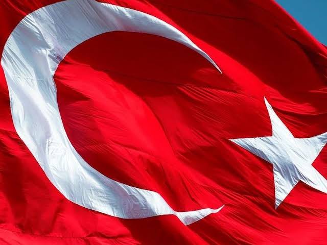 Ankara 'nın Elamdağ ilçesinde bulunan MKE Roket ve Patlayıcı Fabrikası'nda Sabah saatlerinde meydana gelen patlamada şehit olan 5 işçimize Allah'tan rahmet, acılı Ailelerine başsağlığı ve sabır dilerim.

Milletimizin başı sağ olsun .🇹🇷