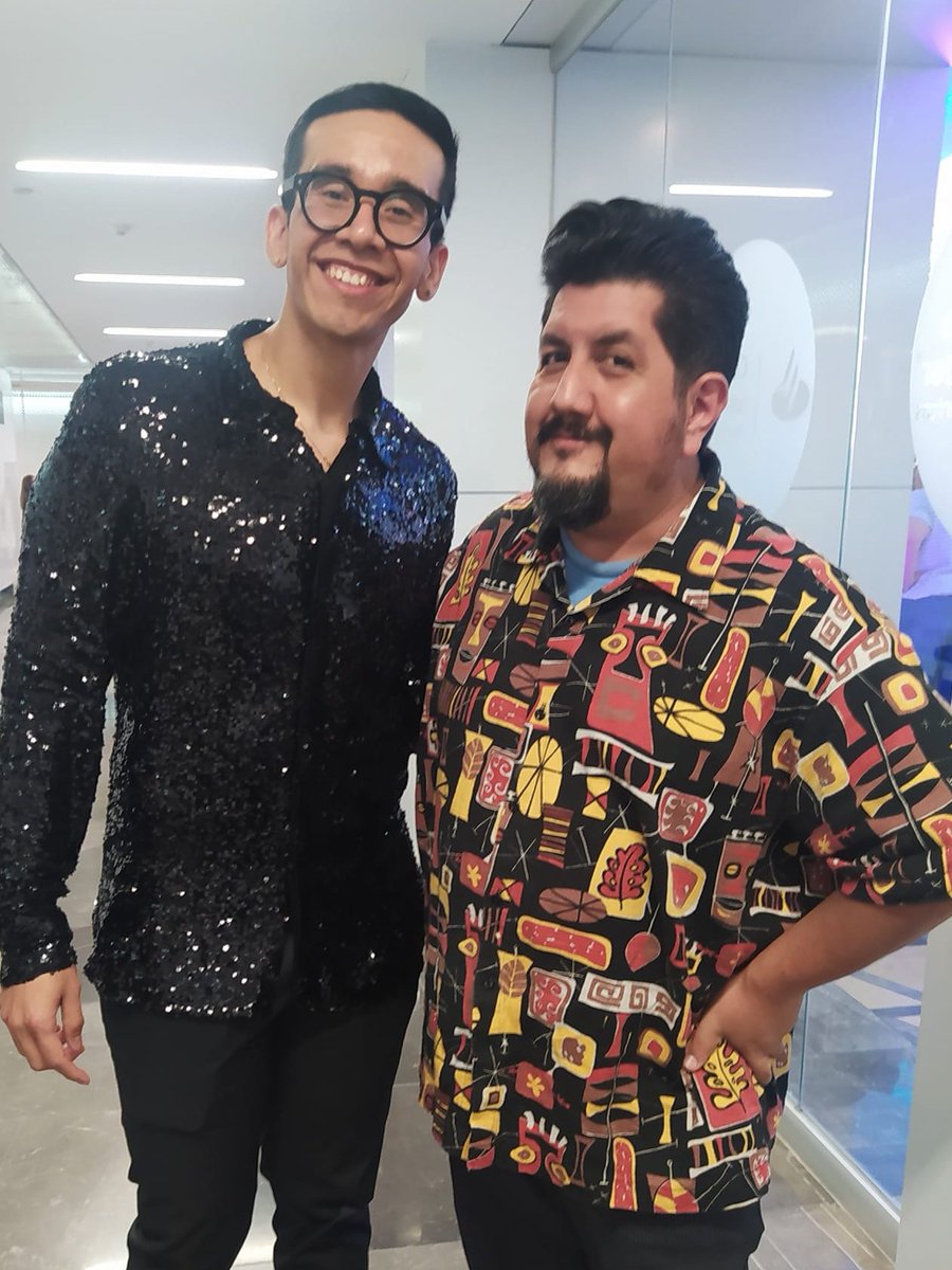 Erasmonoficial's tweet image. Con el Sorprendente @cruzencanada  Cruz Contreras de #SpiderManAcrossTheSpiderVerse . El el #FICG38