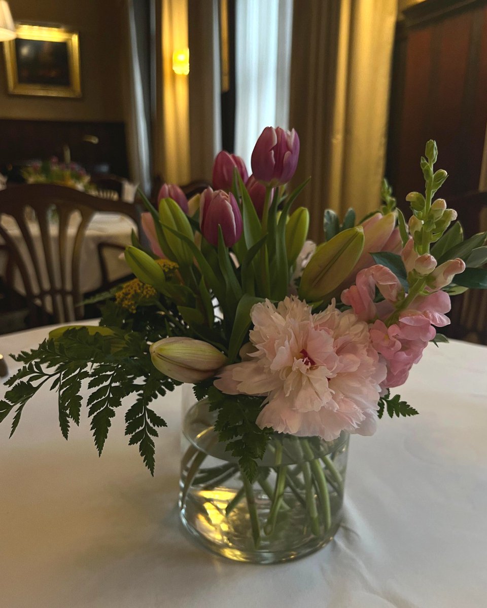 Albany Institute on Twitter "There were far too many beautiful floral