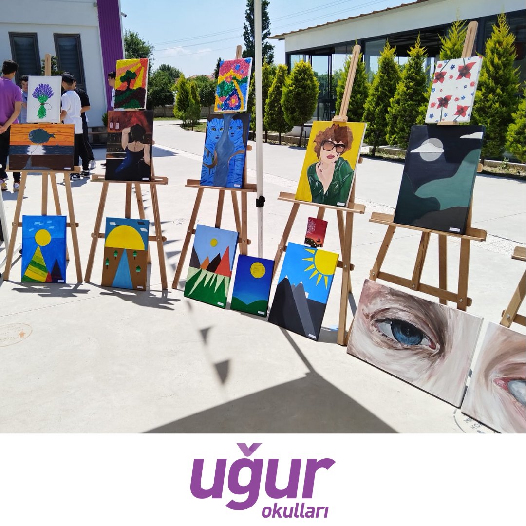 Uğur'da Sanat Var! 🎨

Yıl Sonu resim sergimizde öğrencilerimizin yıl boyu hazırladıkları sanatsal çalışmalarını sergiledik. 🎨💜

#uğurdasanatvar #uğurluolmak #uğurokulları