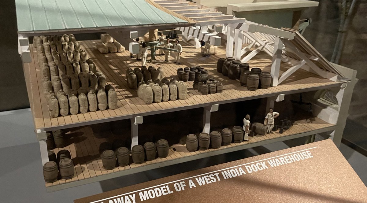 drdan_o's tweet photo. My 20 items for #MoLD20 - 20 *FINAL ITEM* No.1 Warehouse: Home of @museumoflondon and a lasting example of the warehouses which lined London’s docks. Throughout the building you can spot many reminders of its original purpose - including those well defended windows! https://t.co/FmTeNkVxAA