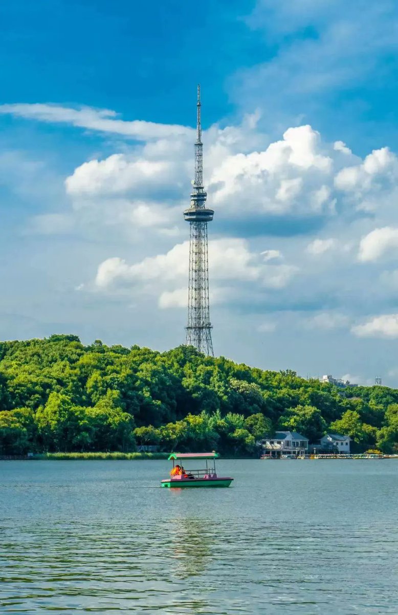 What's your idea of a perfect Saturday? 😊

#Changsha #Hunan #TravelChina #HunanProvince #Photography #ChineseCulture #ChangshaCity