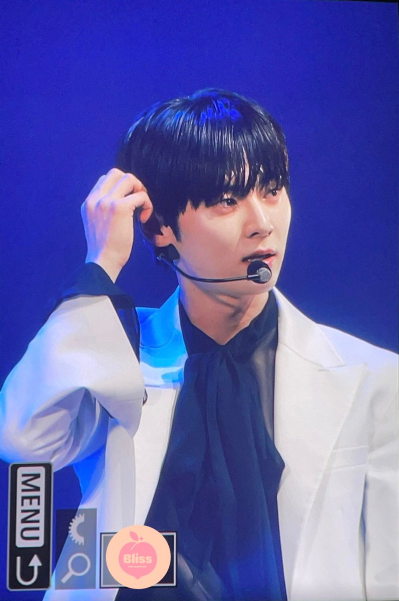230610 Weverse Con Festival 프리뷰

#황민현 #민현 #HWANGMINHYUN #MINHYUN