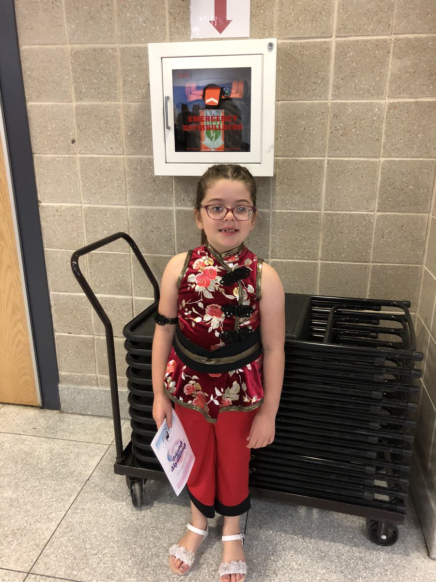 SelfiesWithAEDs's tweet photo. The dance recital wouldn’t be the same without an #AED. #selfieswithaeds https://t.co/M7JT7bDZNd