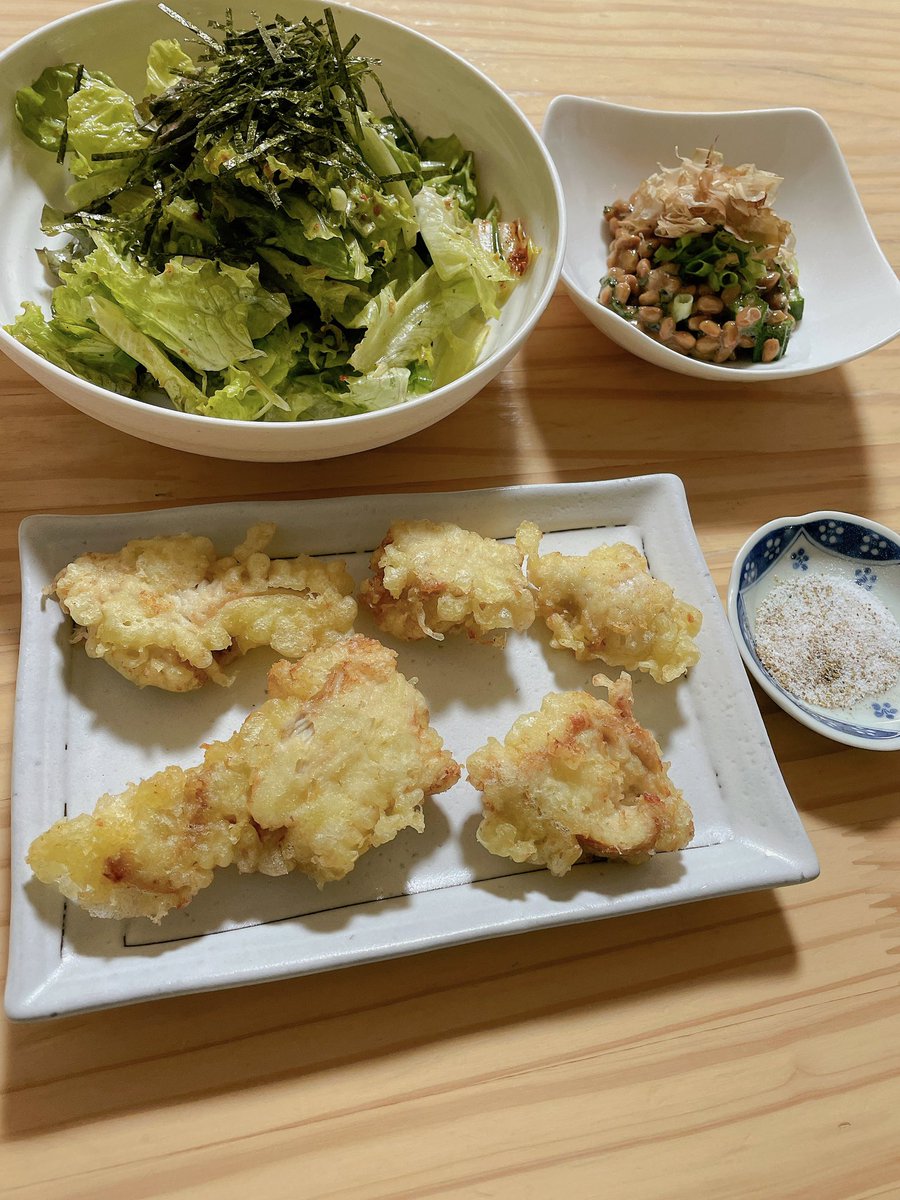 あきれあさんの今日の晩ごはん

・とり天
・チョレギサラダ
・オクラ納豆

とり天と唐揚げどちらにするか永遠に悩んだ結果とり天にしました(*´～｀*)ŧ‹'ŧ‹'

 #おうちごはん
 #晩ごはん
 #料理好きな人と繋がりたい