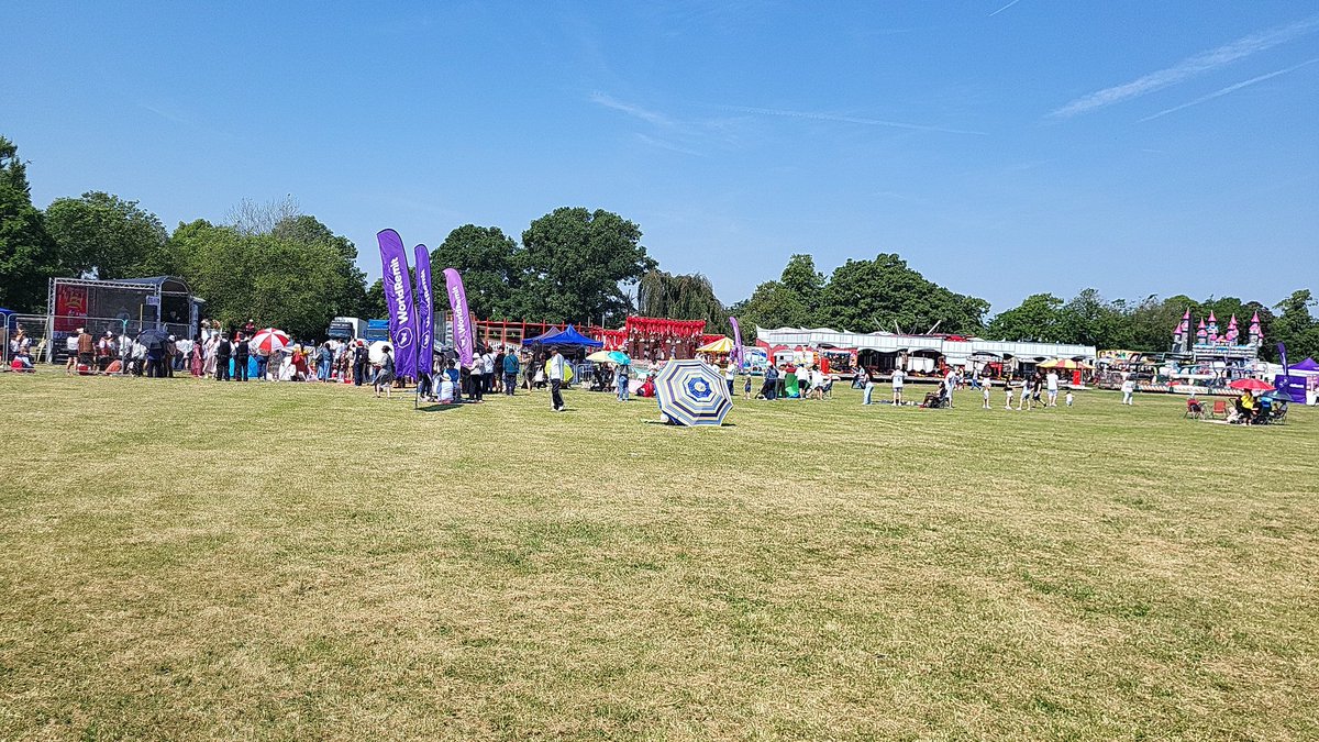 On duty with SJA for the Barrio Fiesta weekend in Lampton Park celebrating the Phillipines and their history!

#nurse #volunteer #mysjaday