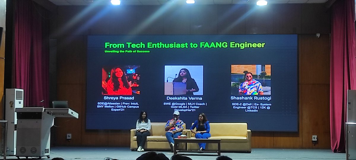 Panel discussion with @DeekshitaVerma SWE in @Google, Shashank Rustogi SDE-2 at @Dell
Shreya Prasad SDE at @Atlassian.
Them sharing about their journey of how they went from being the tech enthusiasts to actually being a tech expert and a FAANG Engineer.