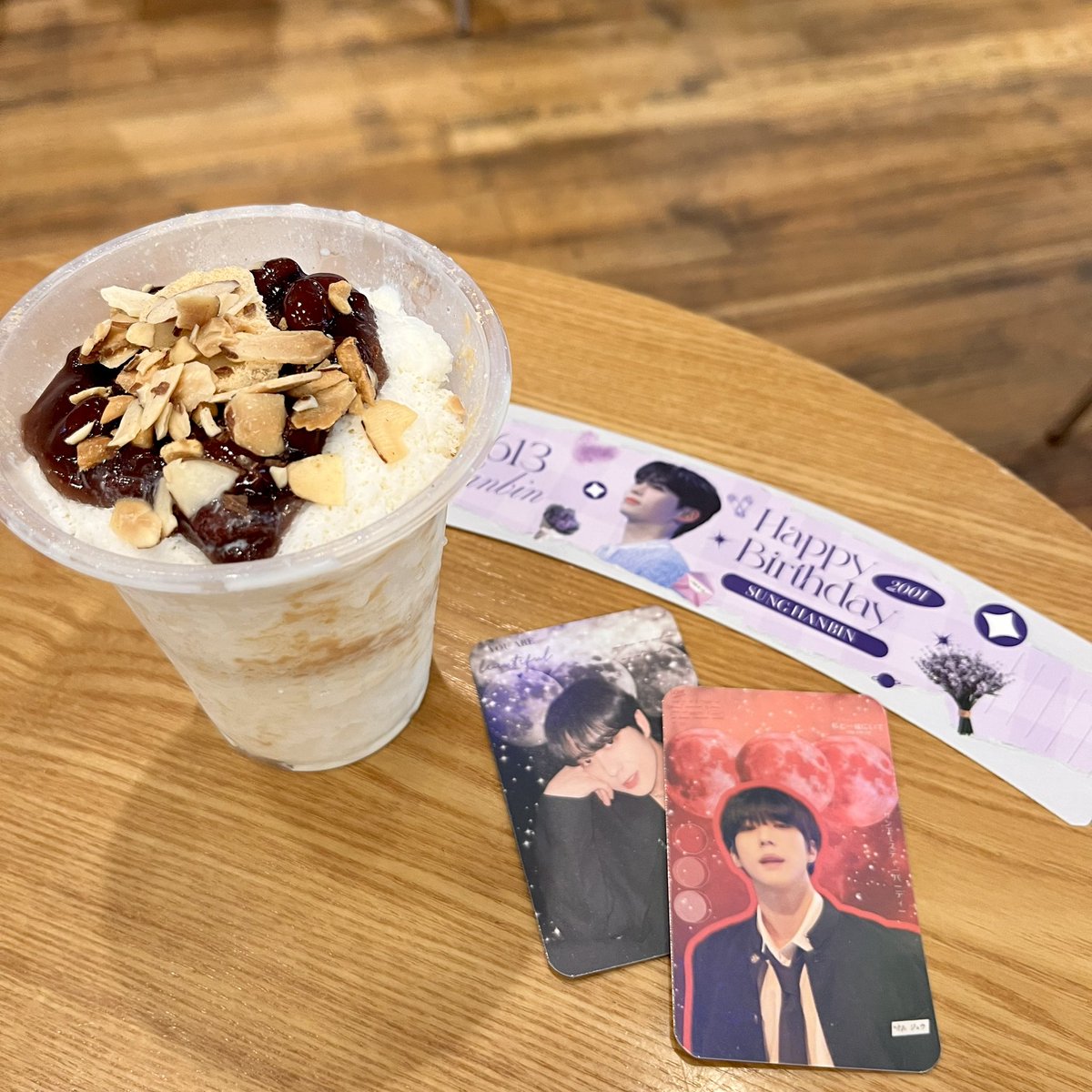 wheeflower's tweet photo. thank you @0613L0G @yoonjw_archives for organising 💜❤️
happy early birthday to our june babies~ 🫶🏻🎂
#ALLINFORSHB
#YJWUNBREAKABLEHEART https://t.co/J2dfAH4hez