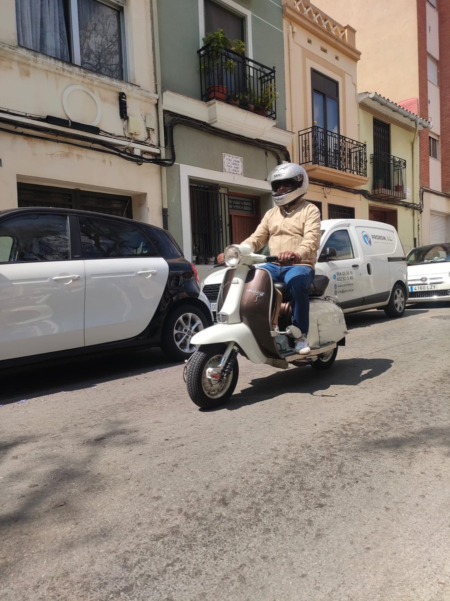 Lambretta Club Catalunya tweet media