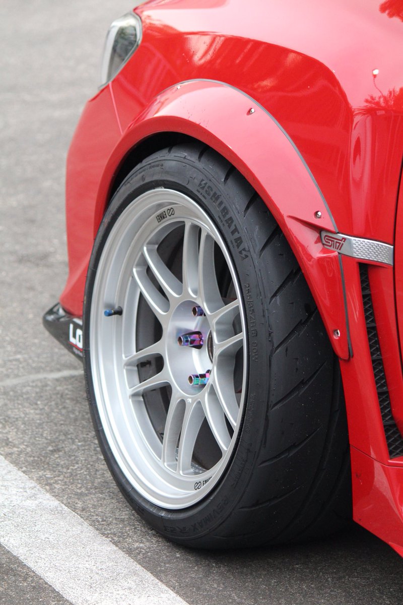 シバタイヤ 255/35R18 RPF1 9.5J ET+15
