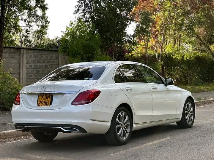 Mercedes Benz C180
2015
1600cc turbo
Petrol
Automatic transmission
Clean dark leather interior 

Price 3.800,000 million, bank, sacco, microfinance, company finance arrangement available
Trade in accepted

☎️0790726424 for viewing arrangement