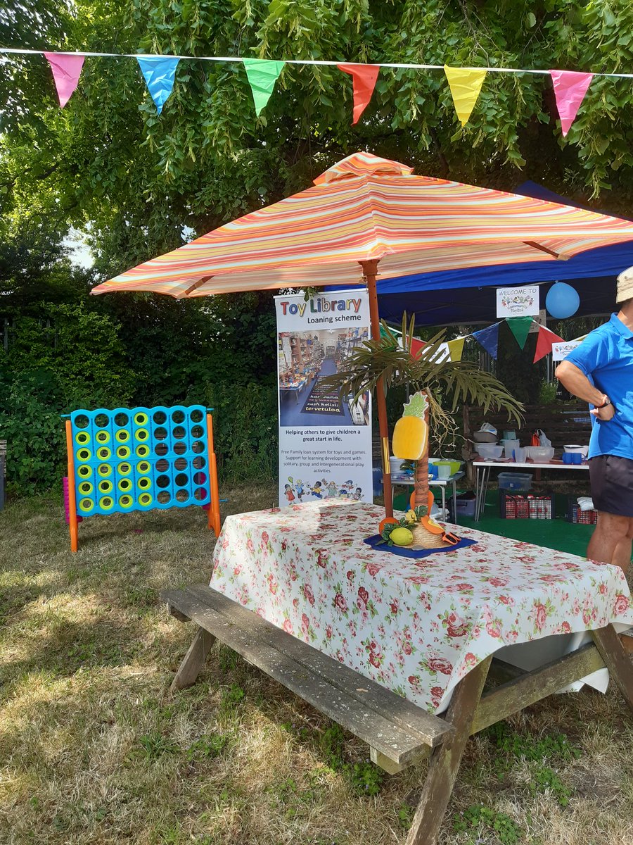 Round About Cafe tweet media