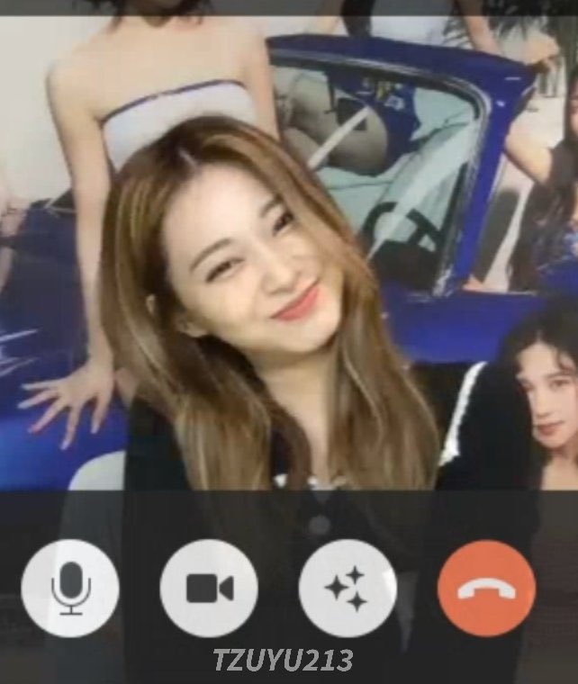 tzusworld's tweet photo. totd (tzuyu of the day) https://t.co/8VPQD1UZvr