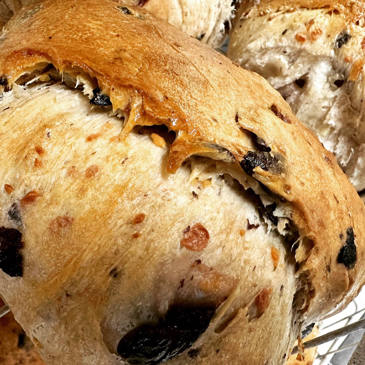 Dannys Bakery tweet media