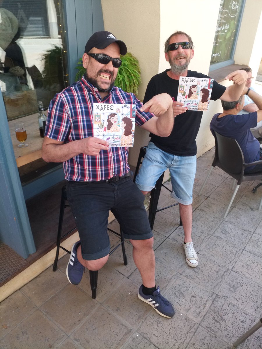 Preparats per a la festa del #Xàfec a #LaLocal de #Banyoles.

D'aquí una estona comencem.✊🔥🏴