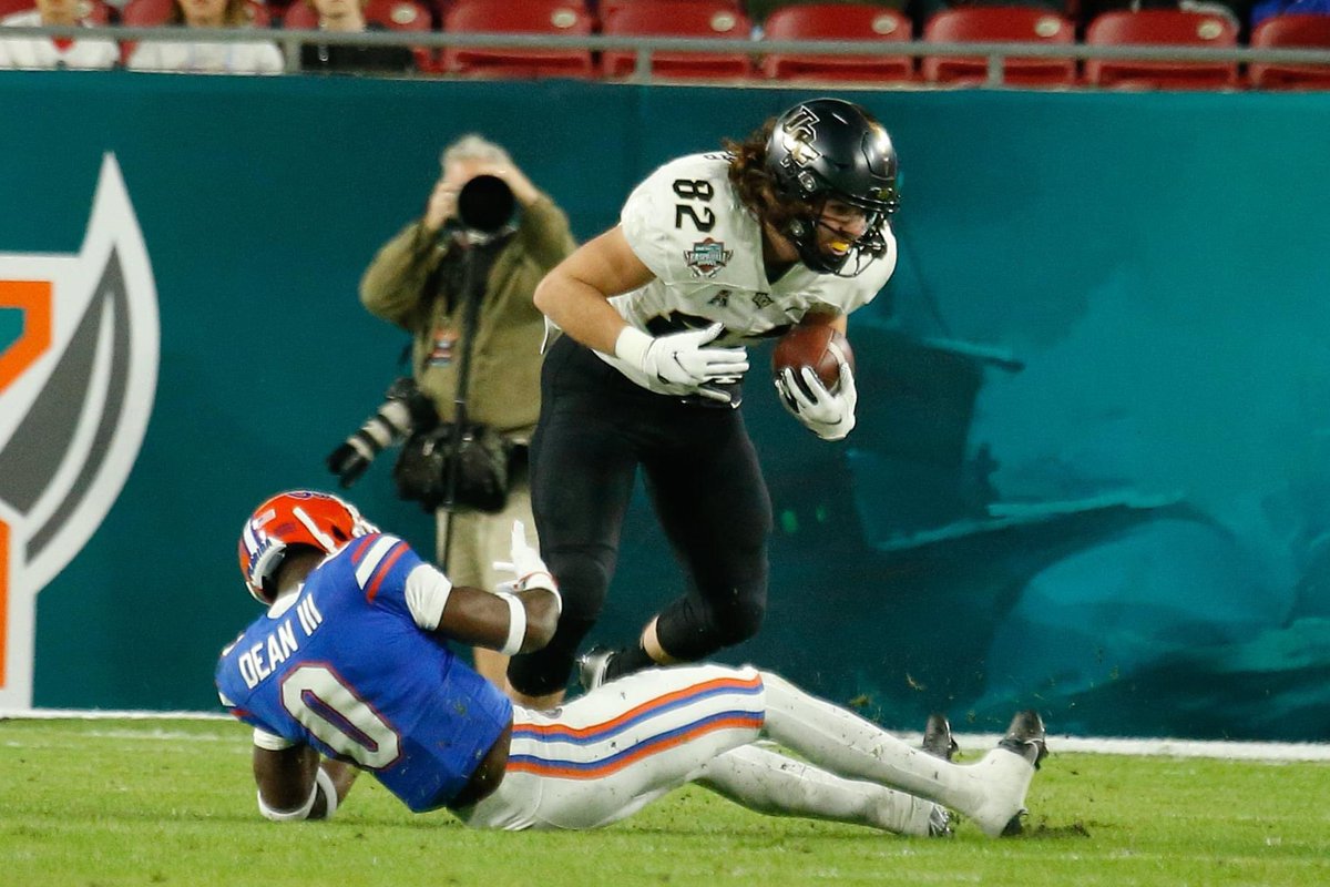 SSN_UCF's tweet photo. 82 Alec Holler (@AlecHoller) days until the UCF opener:

- 6’3” 6th year TE from local Trinity Prep
- Played in 27 career games at UCF
- 22 rec, 276 yards &amp; 1 TD in ‘22 (a big one!)
- Began as a walk-on
- Got engaged at the Bounce House
- SR HS yr had 69 rec, 1,329 yds &amp; 15 TDs https://t.co/4PucaCNS5z