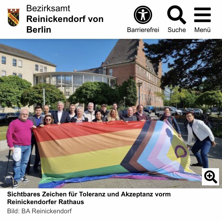 Ebenfalls Reinickendorf Berlin - Bezirksbürgermeisterin Emine Demirbüken-Wegner (CDU)
verstößt gegen die Auflagen des Innenministeriums und hisst die „Progress-Pride-Flagge“ anstatt die Regenbogen-Flagge 

#Pridemonth 

berlin.de/ba-reinickendo…