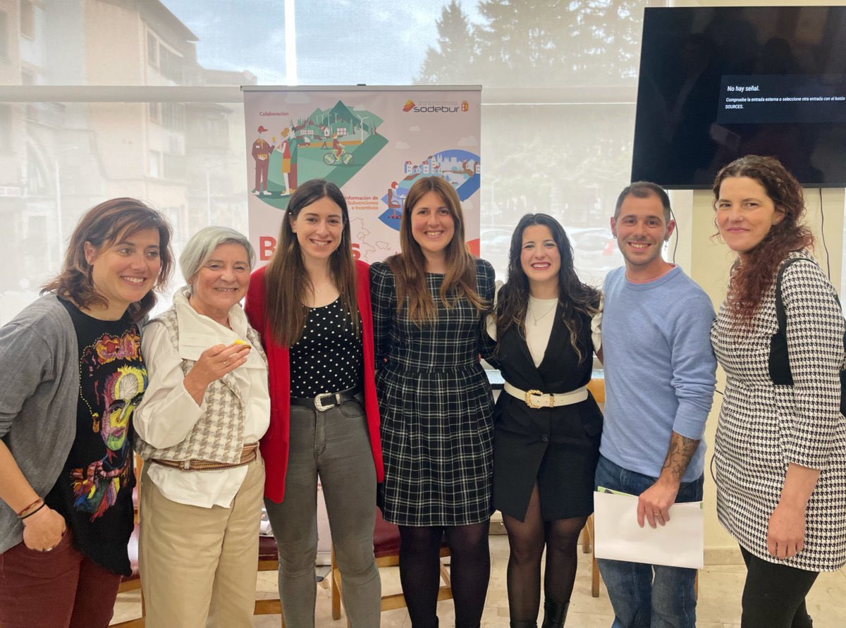 NegoBide's tweet photo. Innovacion y Oportunidades en el Medio Rural: BELORADO

@NegociosValores @NegoBide 
@AdecoBureba 

https://t.co/X24fKrVB1L

#mediorural #emprendimiento #oportunidades https://t.co/zlXVBE2KfR