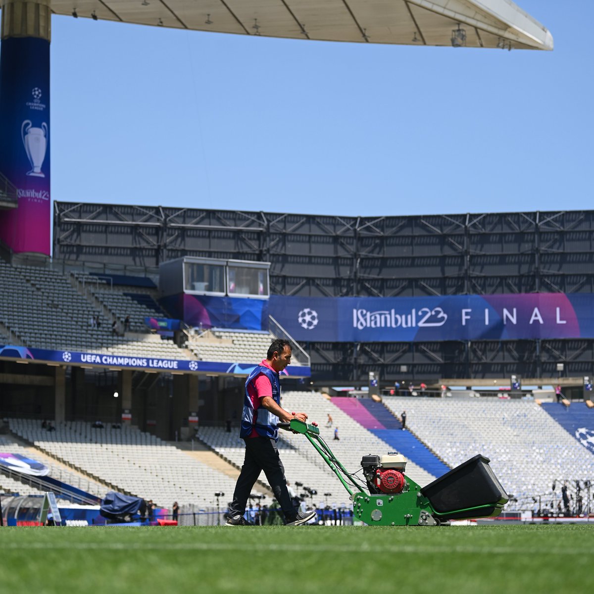 UEFA Champions League tweet media