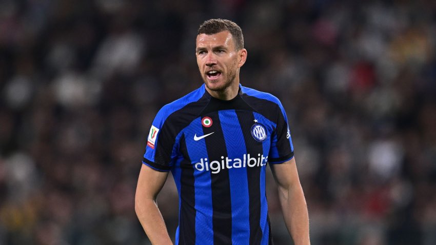 theshirtinabox's tweet photo. CHAMPIONS LEAGUE FINAL HYPE! Giveaway time 😍😍

If DŽEKO or HAALAND scores ANYTIME tonight then we will giveaway one of mystery boxes to one lucky person! 

That’s surely a winner…

How to enter 👇

🐥 retweet this tweet 
👋 follow us 

Best of luck! 🤞 https://t.co/ipX64vJQJF