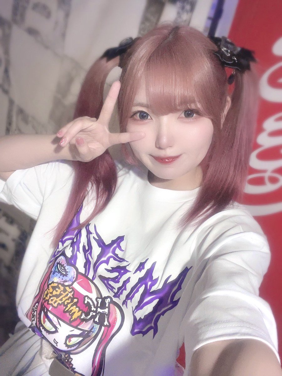 suimin_WS's tweet image. ミストフェス‼️11日のワンスネは⁉️

RADSEVEN 14:20~
ライオンカフェ 19:20~

です！！🫶
ハイパコTシャツちょー可愛い(∩ˊ꒳​ˋ∩)
ピンク髪ツインテでスイちゃなのでは💭💗

今日もありがとうちゅ！

#HYPERCORE
#mistFES