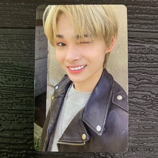 ryecartz's tweet photo. 🛒. . . wts lfb ph ꒰ #ryecartz ꒱
             ni-ki wink / dawn wink

╰ ₱250
╰ onhand &amp; mint condi 
╰  mod: jnt 

🌷 reply / dm to claim 

𖥻 ni-ki enhypen border day one dawn official pc selca wink https://t.co/ZkfSQMY0lk