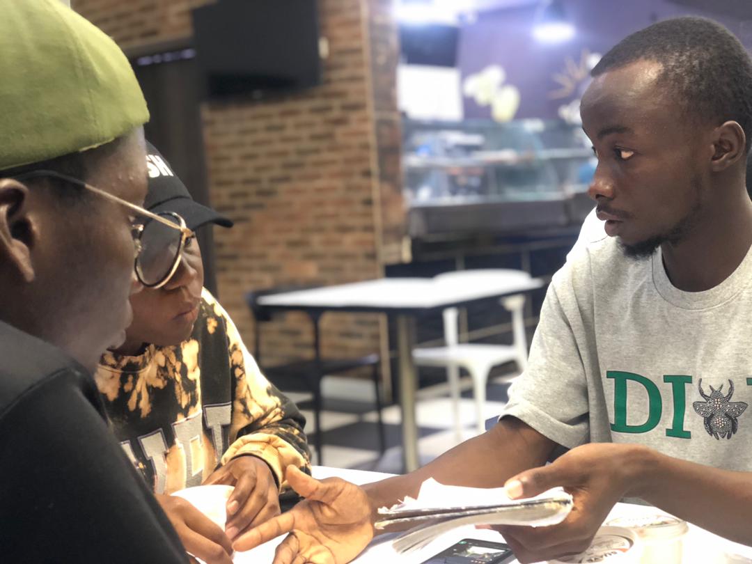 PeaceCr8es's tweet image. Yesterday was Friday. Apart from attending lectures we had a board meeting as to how to move forward with engagements @funaab_dc 

We have something coming trust me.

#designerscommunity