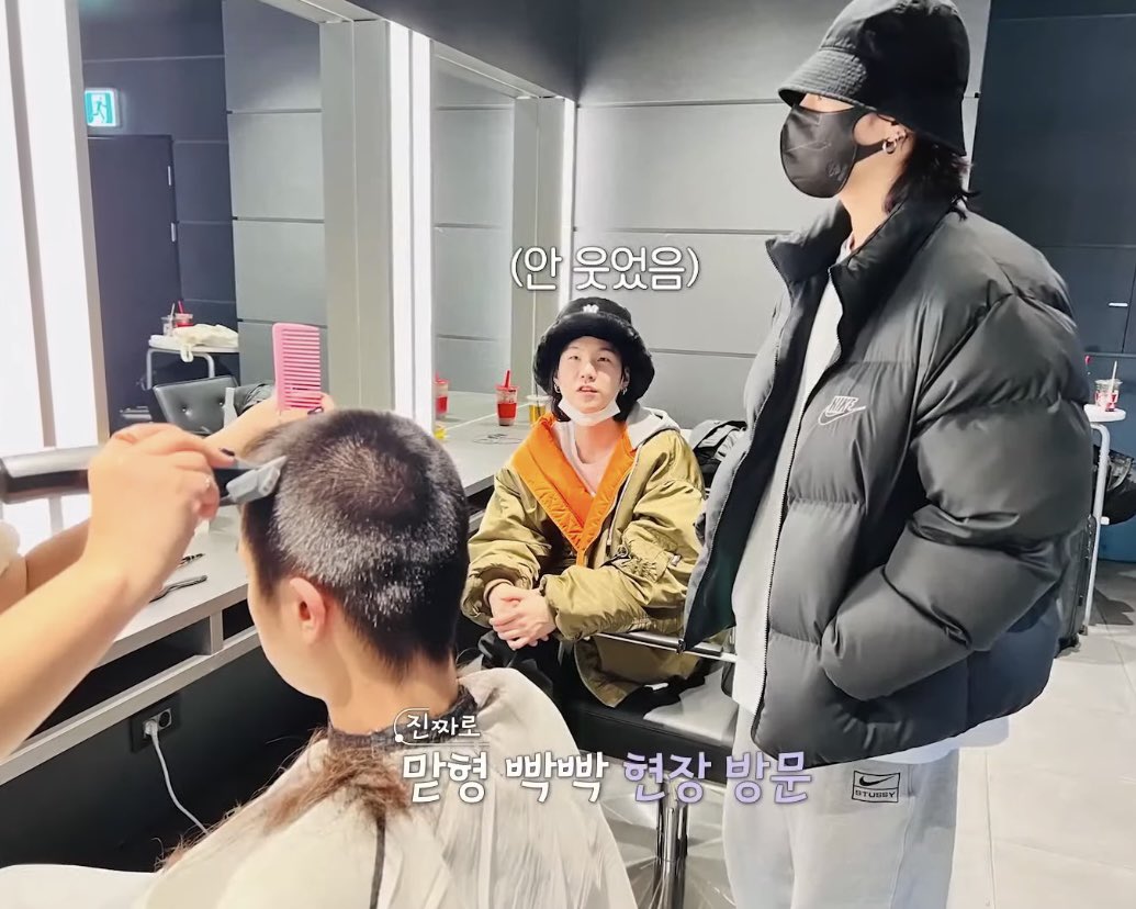 YJKFILES's tweet photo. EVERYONE WAKE UP NEW YOONJINKOOK PHOTO JUST DROPPED https://t.co/5VZxX09ywv