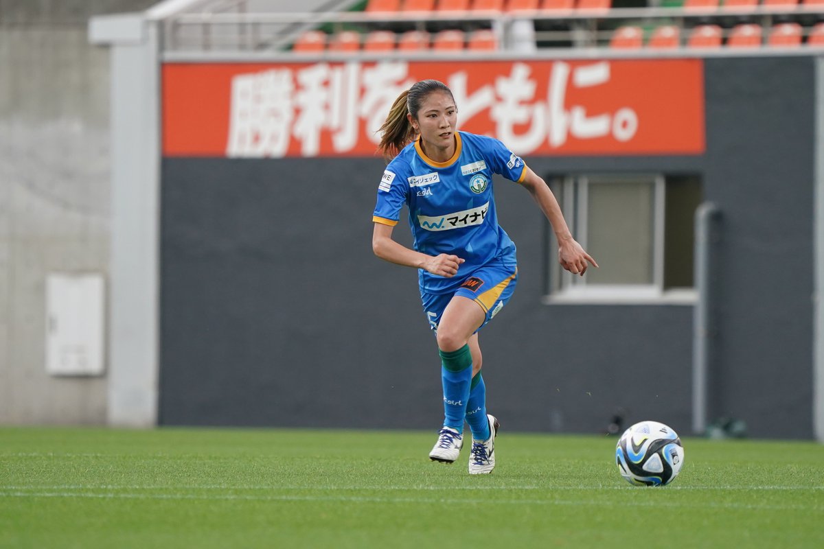 mynavisendai's tweet photo. 🔵YogiboWEリーグ 22 #大宮V📷 ⁡

#MatchPhoto Part2📸
🆚#大宮アルディージャVENTUS 1-1
🌈GOAL⚽️ #松窪真心 

#mynavisendai
#マイナビ仙台レディース https://t.co/EoPFVADIBb