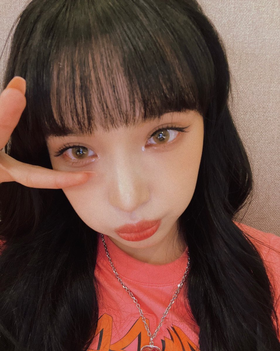 ADYA_official's tweet photo. [#채은]
오늘도 남은 시간 좋은 하루 보내용🖤
👑🦄🍒😝🦋😻
#ADYA #에이디야 #CHAEEUN https://t.co/uVdq7wkDHQ