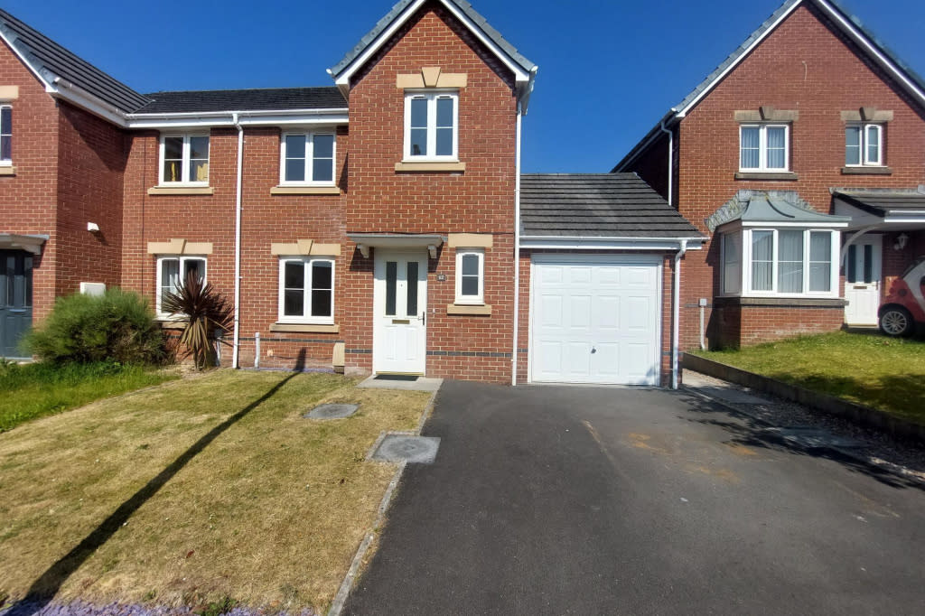 Peter Alan on Twitter "Ffordd Y Dolau, Llanharan, Pontyclun A well