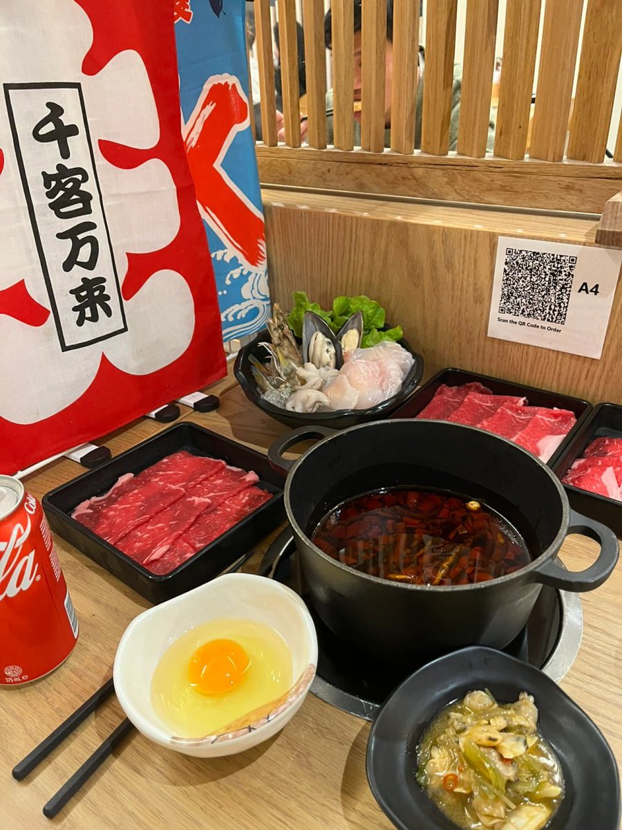 MFripi's tweet photo. Good friends are to go with the other half, tonight can only eat alone☺️ https://t.co/4uth81sc5N