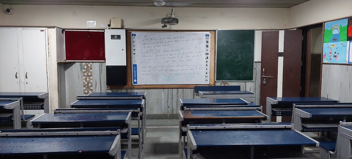 _jecris's tweet image. There is a model government school on this road called Rajkiya Sarvodaya Bal Vidyalaya and wall that promotes sharing and caring. #AAPDevelopment #delhigovernment #Delhi #AAP #DevelopmentPolitics