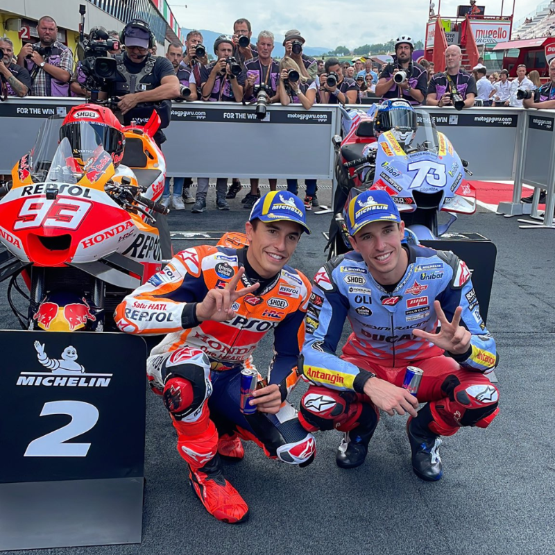esport3's tweet photo. 💥🏍️SALTEN ESPURNES A MUGELLO

⚡️El campió del món carrega contra la maniobra del tro de Cervera

La reacció del gran dels Márquez a la reacció irada del torinés👇
