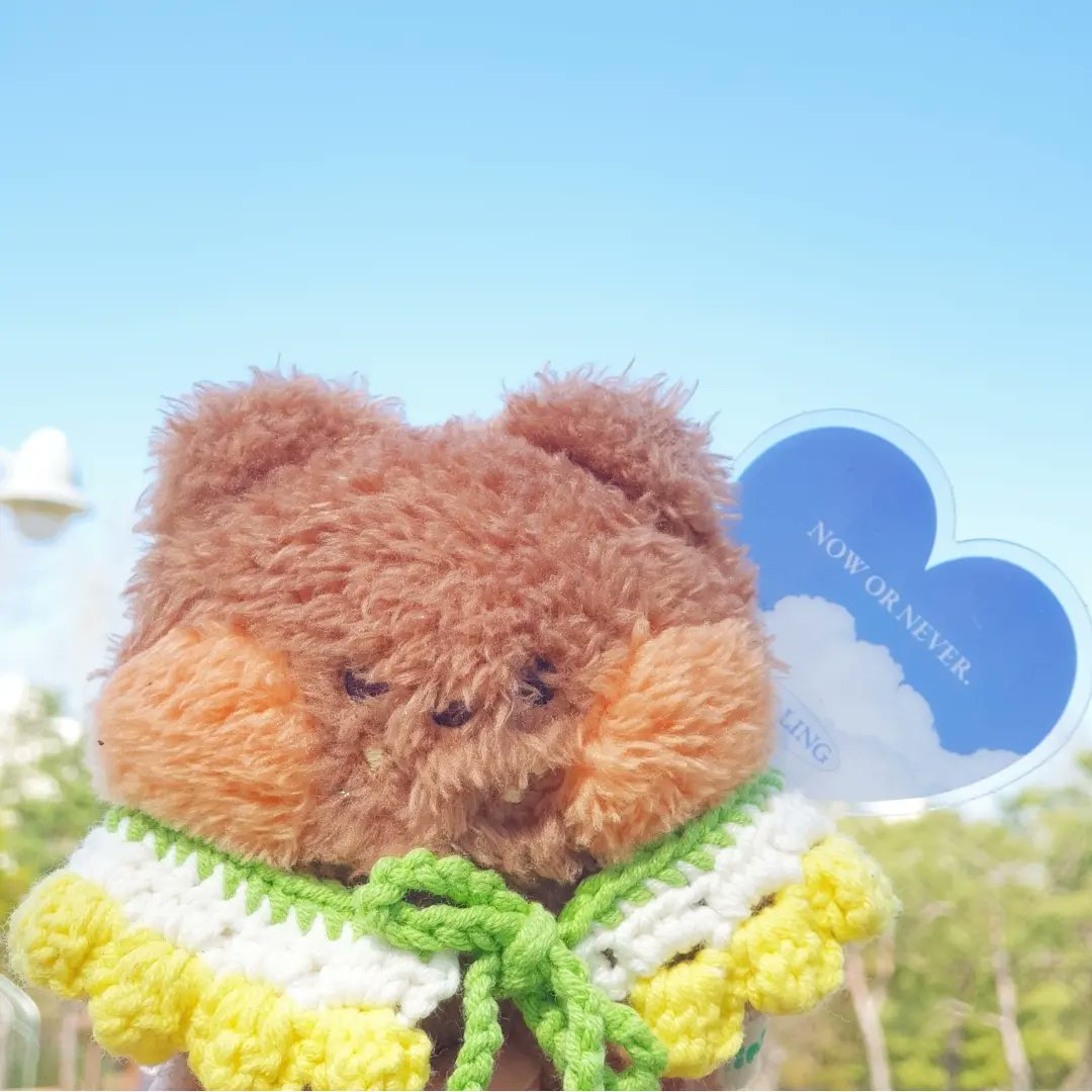 bearwool133's tweet photo. 개나리 케이프💛🌼
.
.
봄을 맞이하여 산뜻한 색깔의 케이프를 만들어 보았어요~
꽃이랑 같이 찍으면 더 깜찍쓰😆

#인형케이프 #뜨개케이프 #10cm인형옷 #10깅 #인형옷 #뜨개옷 #인형뜨개옷 #브니니 #미니니 https://t.co/AO38hn8KFS