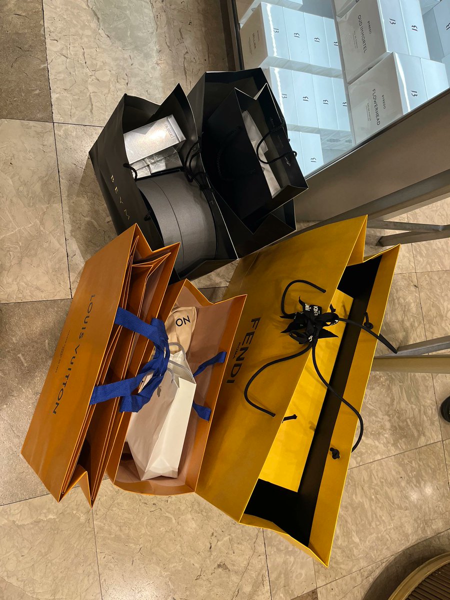 sem_tony's tweet image. Spending money is the driving force for me to work hard to make money
Shopping Day