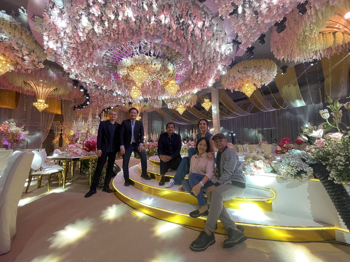 anakarylle's tweet image. Sound check with my band for today’s wedding! #weddingsinger #KPH