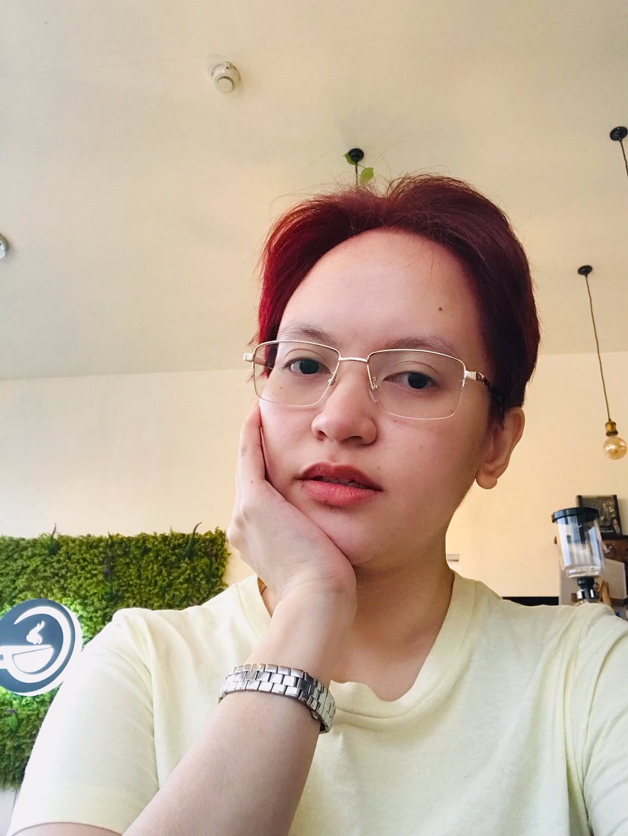 itsnotaboutabby's tweet image. I'm sorry, but the old Abby can't come to the phone right now. Why? Oh, 'cause she's dead! 😁🍷

#newhairstyle #newhaircolor #pixiecut #pridemonth #newhairdontcare