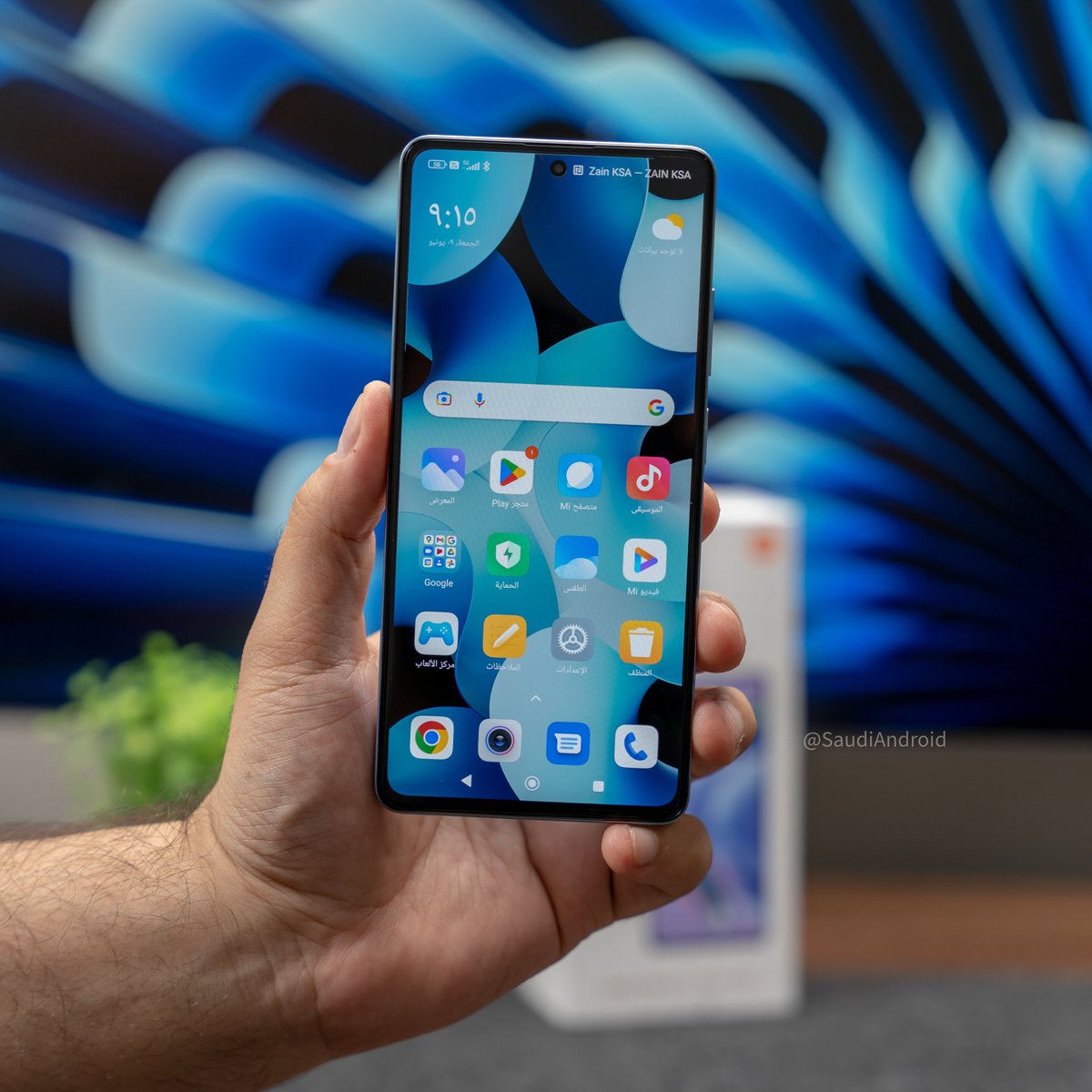 SaudiAndroid's tweet image. ريدمي نوت 12 برو بلس في سطور:

- شاشة اموليد 120Hz
- معالج 6 نانومتر
- ذاكرة 8GB/256GB
- كاميرا رئيسية 200MP
- دعم 5G/NFC/IR/WiFi6
- سماعات ستريو
- منفذ 3.5mm
- بصمة جانبية
- واجهة MIUI 14
- بطارية 5000mAh
- شاحن سريع 120W
- 1699 ريال 

#RedmiNote12Series #RedmiNote12ProPlus