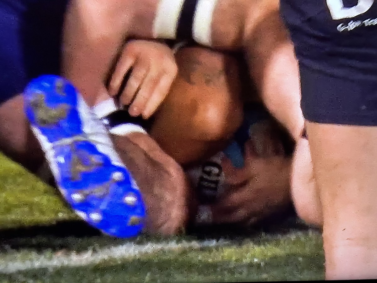 Make of that what you will 😬 #BRUvHUR