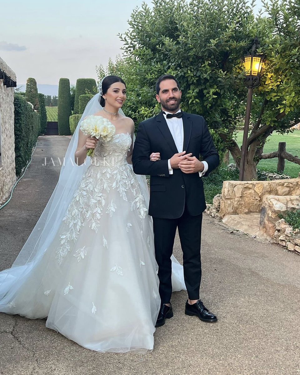 nonok_duski's tweet photo. @marittahallani  ماكو احلى منها فعلا كاميره مالتي عباره عن صور ماريتا العرسس جمالها ماشالله 🧿❤️💙 https://t.co/RIyVmheH2a