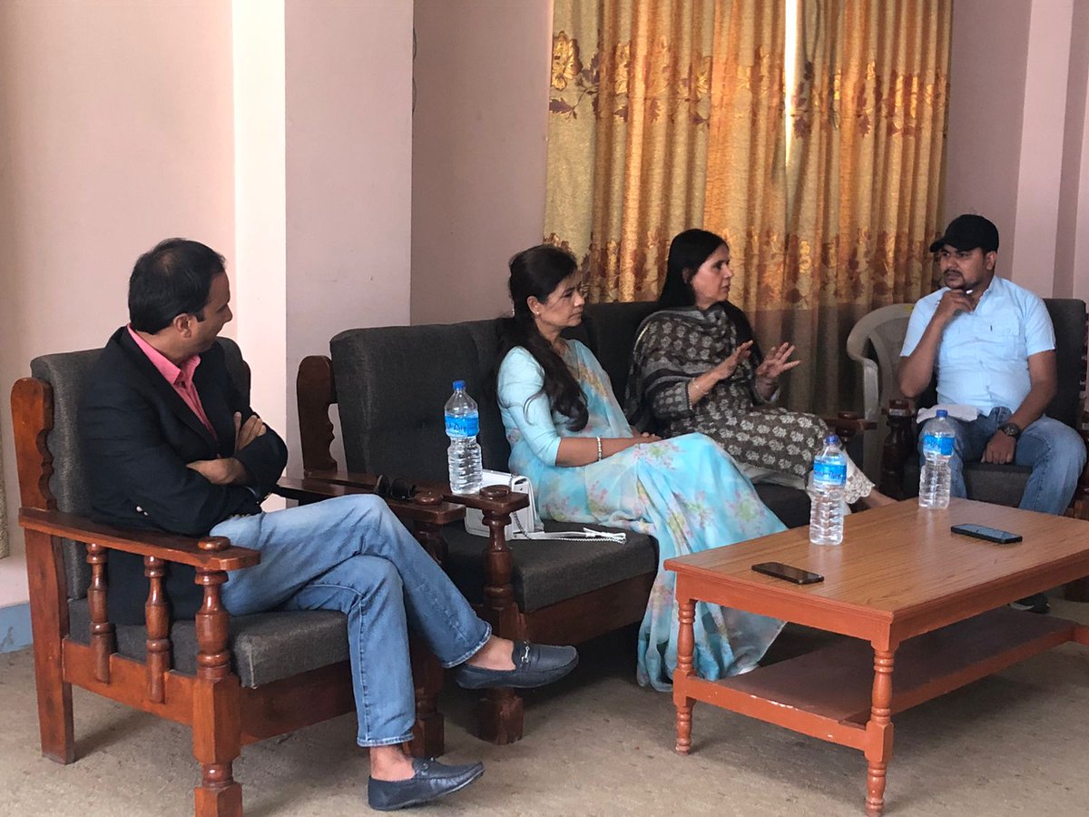 PHDGNepal's tweet photo. स्वास्थ्य नीति बहश शृङ्खला-१ अन्तर्गत आज हामीले "छायामा परेको विशिष्टकृत सेवा : स्वास्थ्य संकटमा नागरिक" शिर्षकमा छलफल गर्यौँ ।
आगामी कार्यक्रममा फेरि भेट हुने नै छ । उपस्थित सबैमा आभारी छौँ ।
#PHDG https://t.co/LLRPkFJxaF