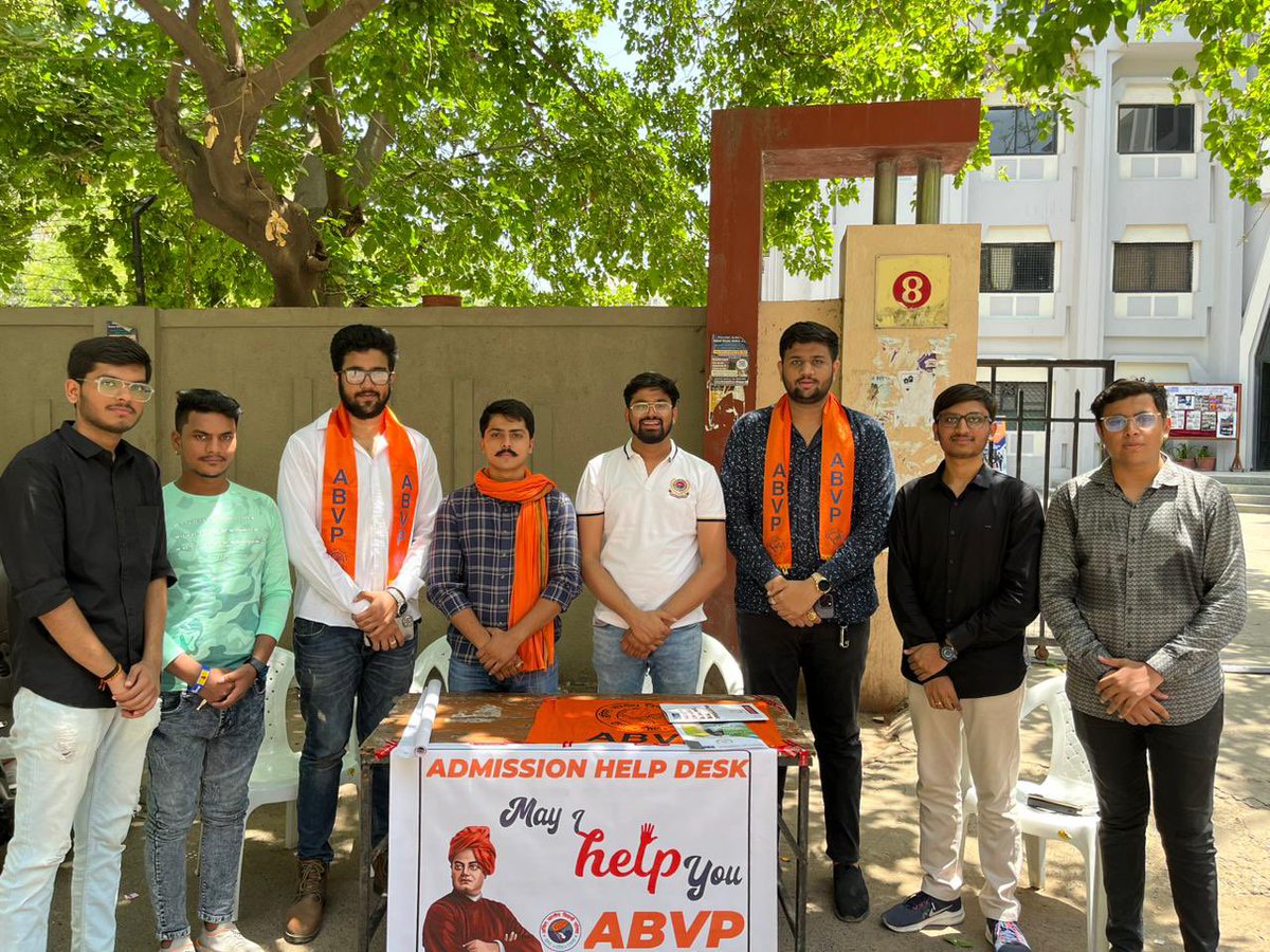 Avtans_VS's tweet photo. અખિલ ભારતીય વિદ્યાર્થિ પરિષદ દ્વારા એડમિશન હેલ્પ ડેસ્ક નુ બૂથ ગોથાવ મા અવ્ય હતુ 3 દિવાસ નુ બૂથ જીએલએસ યુનિવર્સિટી ના કેમ્પસ ના વિવિધ સ્થાન પ્ર રાઘ્હ્વા મા અવ્ય તુ #Abvp #Abvphelpdesk #GLSuniversity
#AbvpGujarat https://t.co/J0qKNQi0Wp
