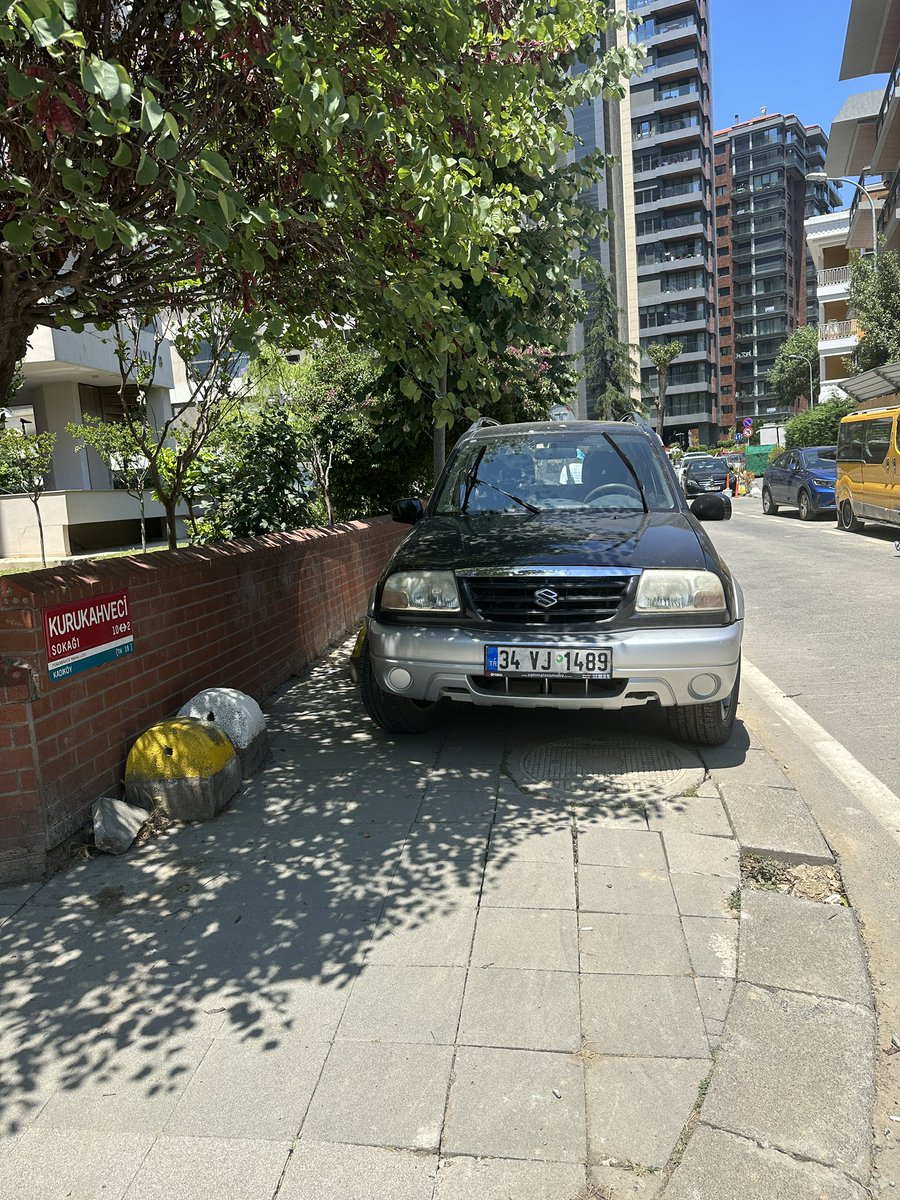 Kaldırımi bu kadar iyi nisanladigin i in helal olsun!!!