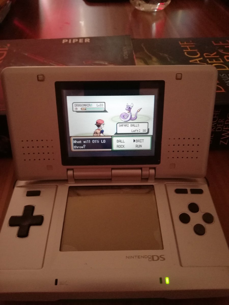Oliver_MKP's tweet image. It has been found. The rarest Shiny of Pokémon FireRed &amp;amp; Leaf Green - 1% Safari Dragonair.
Is this a dream? Words cant describe how I feel. Found this during my first ever IRL LAN Session with @E2016_Mkp @Rinnoxx
Only 22 phases total, 132,931 total FE's, only ~2years of my life