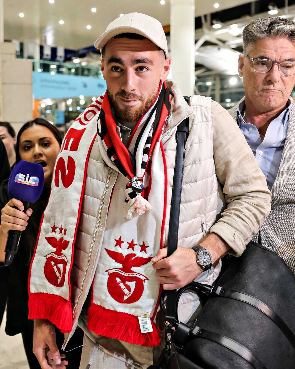 Orkun Kökçü 30M€ bonservis bedeli ile Benfica’da. 🇹🇷

Serbest Kalma Bedeli: €120M
Sonraki Satıştan Pay: %20

#orkunkökçü #benfica #transfer