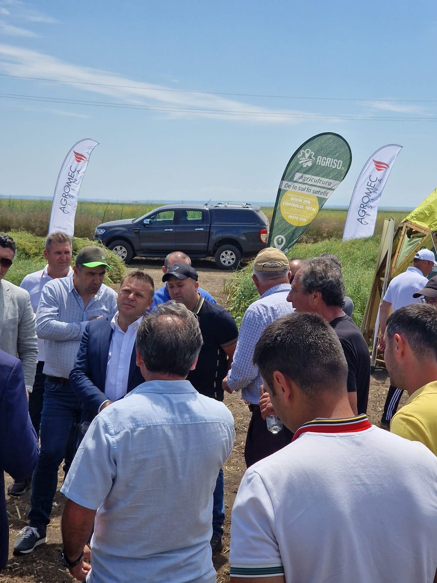 _AgriSo_'s tweet photo. We are delighted to announce that we have taken part in the event hosted by Agromec Visina S.A. farm, where different aspects of agricultural technology and sustainable farming practices were discussed. It was an interesting and insightful experience.

#digitaltech #smartfarming https://t.co/oLaEl9IIC9