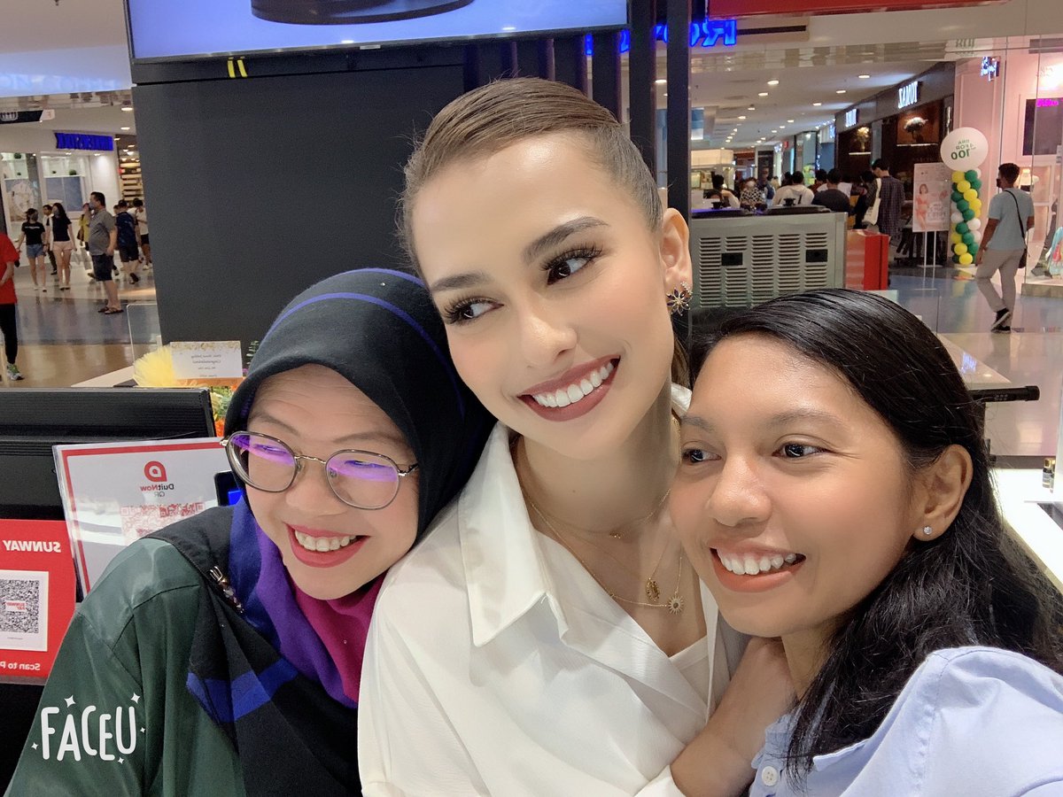 Sofie_Masrol's tweet photo. Kenyang &amp; happy… Tq #Vanzo &amp; @annaejobling 💜💜💜 https://t.co/HQ2JkPrWAk